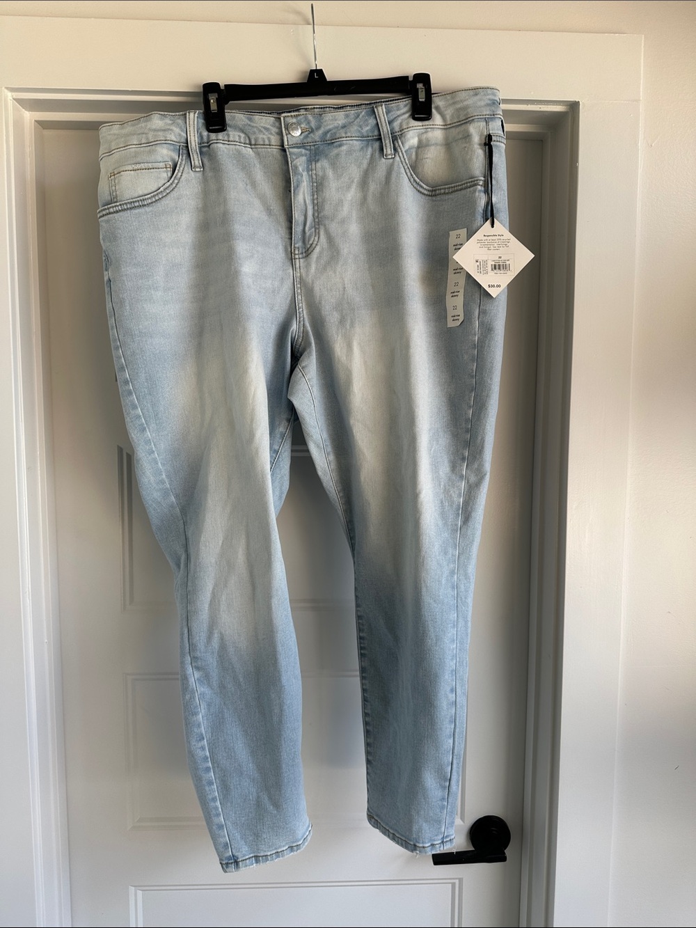 Ava & Viv Light Blue Mid-Rise skinny Jeans